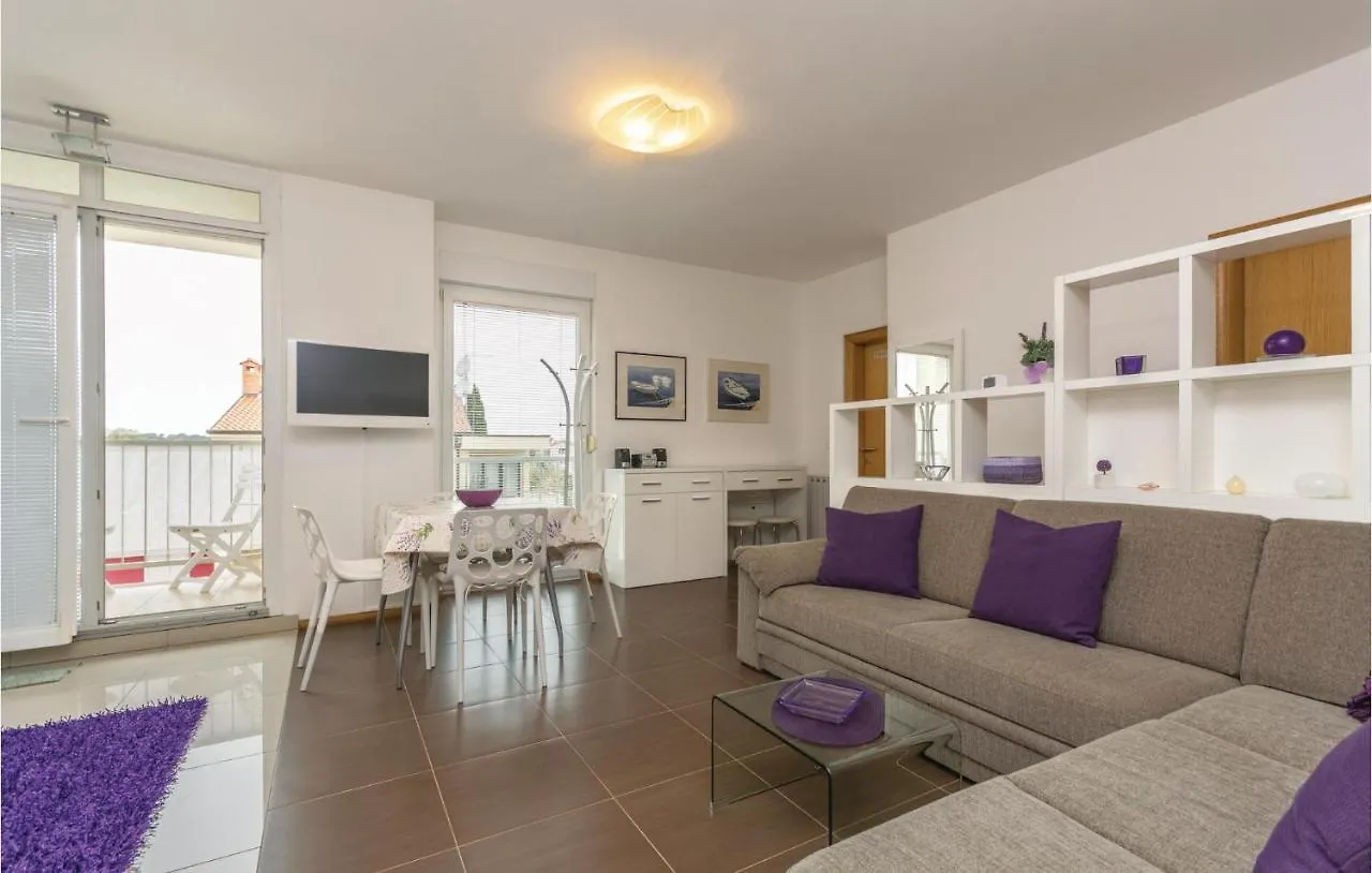 1 Bedroom Lovely Apartment In Rovinj