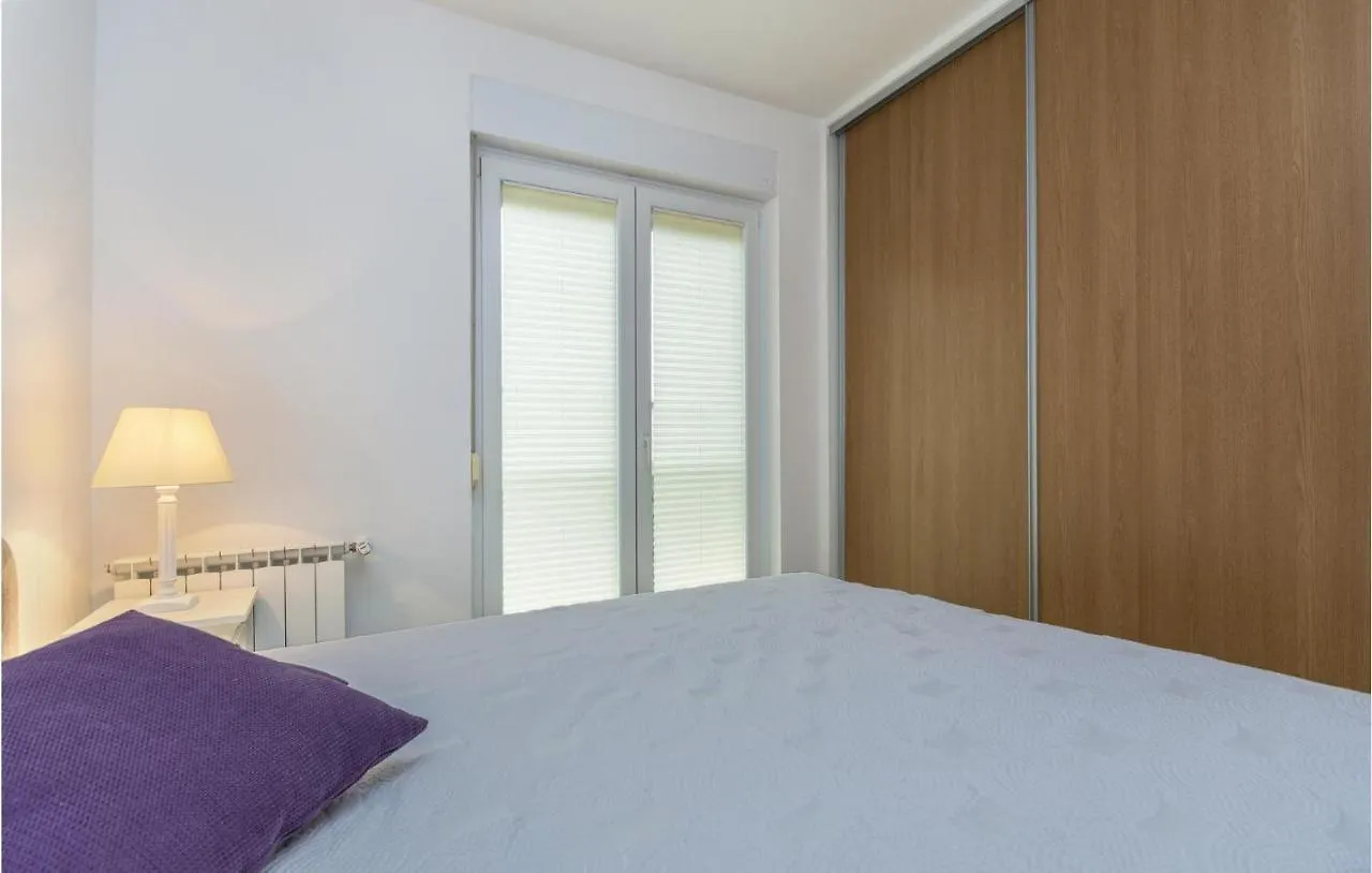 1 Bedroom Lovely Apartment In Rovinj