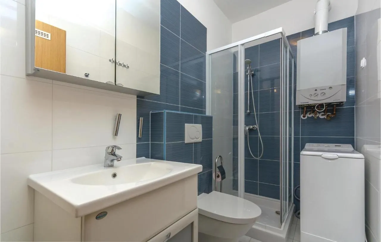 1 Bedroom Lovely Apartment In Rovinj